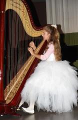 ON  Županovo priznanje ob občinskem prazniku Ajdi Nini Vivod ki je nastopila v kulturnem programu praznične slovesnosti  Foto Jože Miklavc